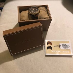 Micheal kors jet set women’s watch
